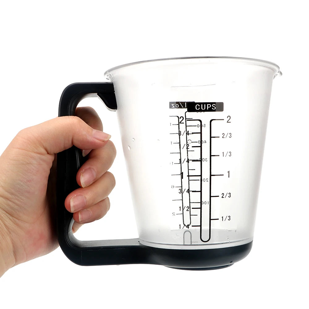 Digitaler Messbecher