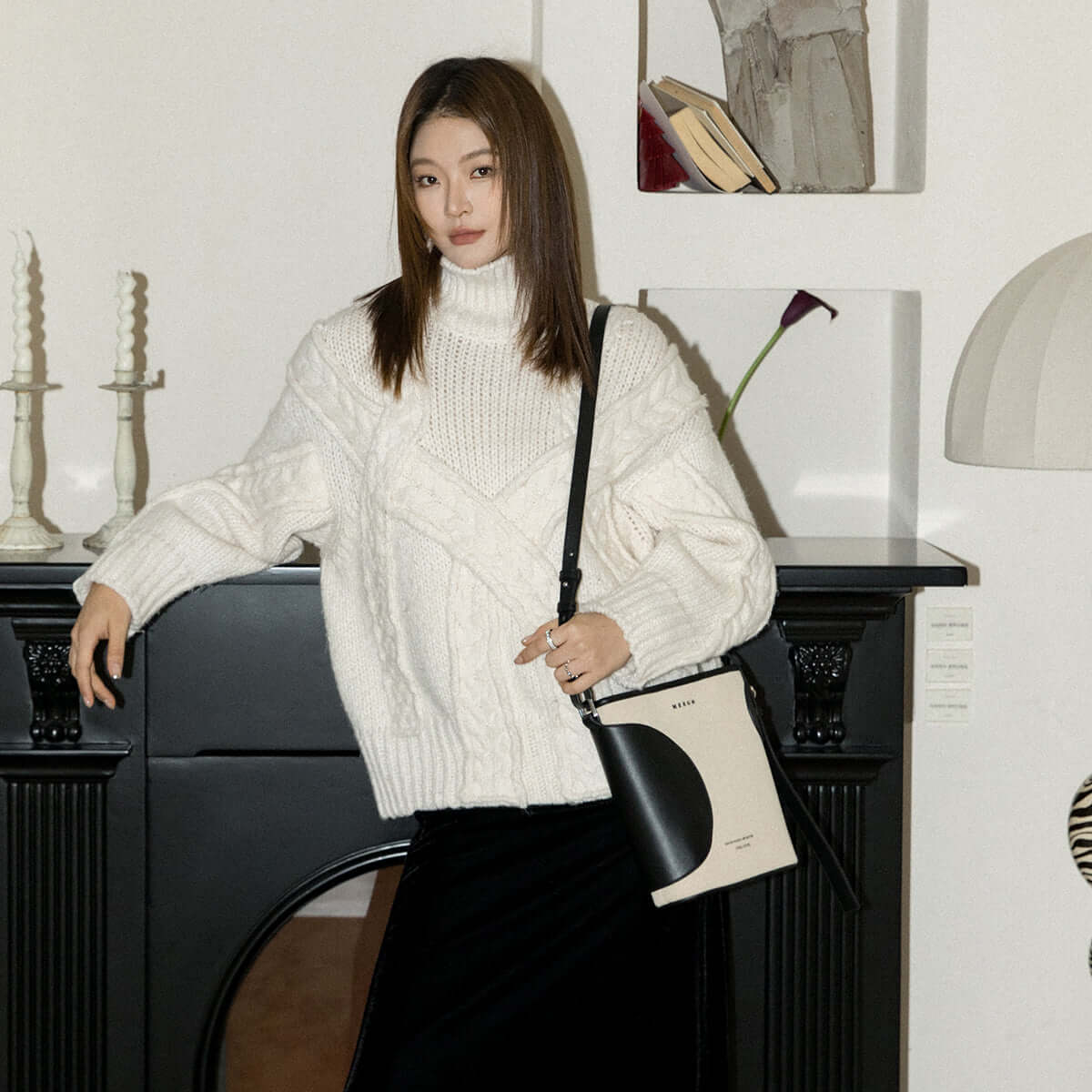 Black and White Colorblock Cross Body Bucket Bag-2