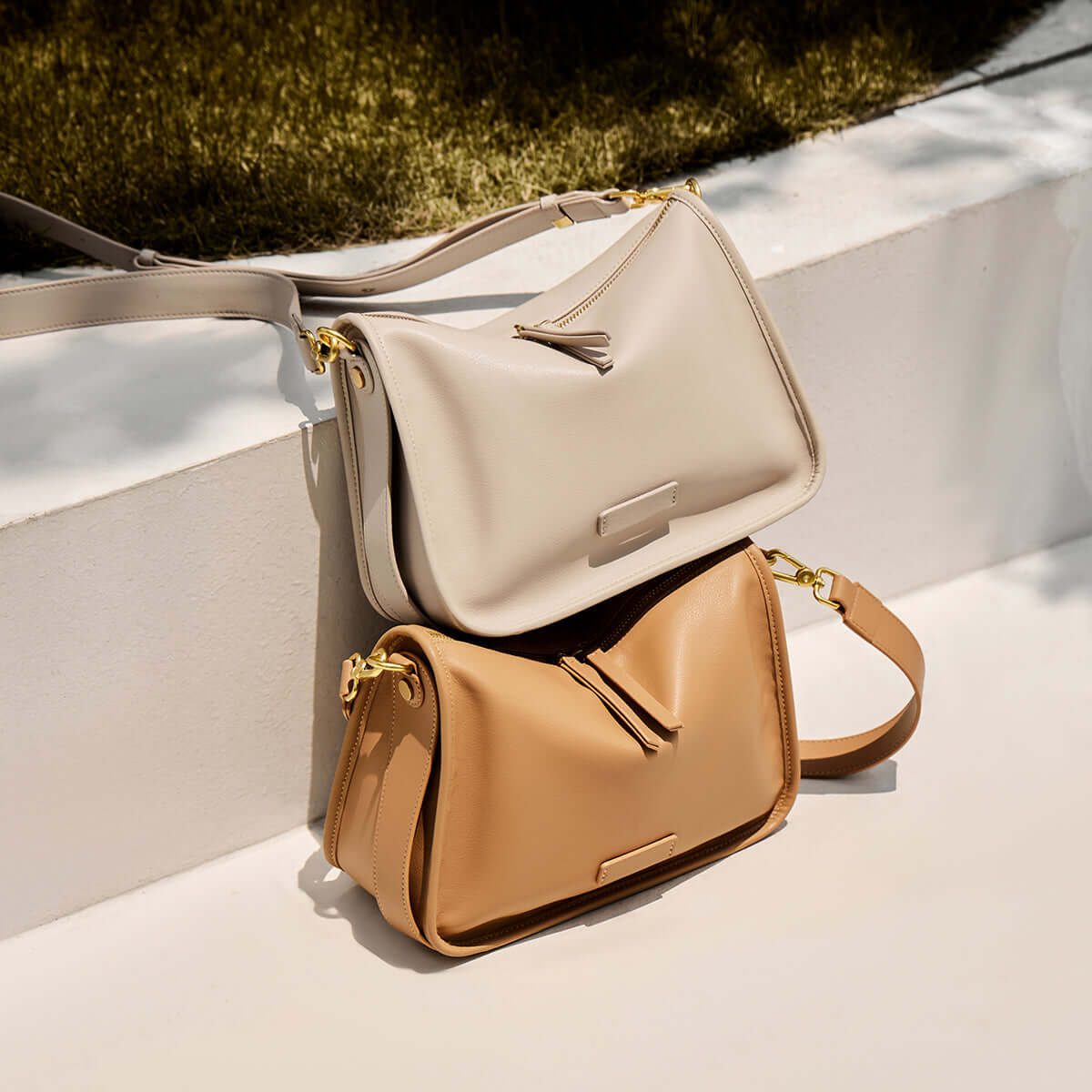 Classic Julie Leather Shoulder Bag-1