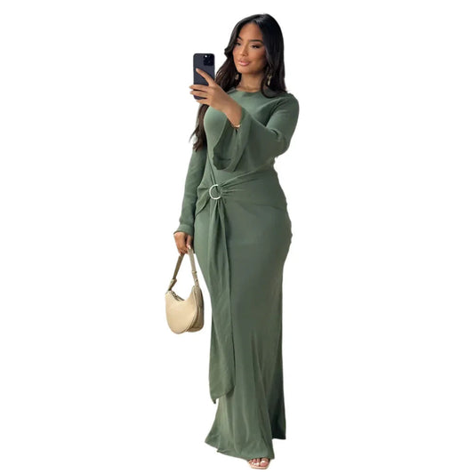 Elegant Solid Color Round-Neck Long-Sleeved Dress