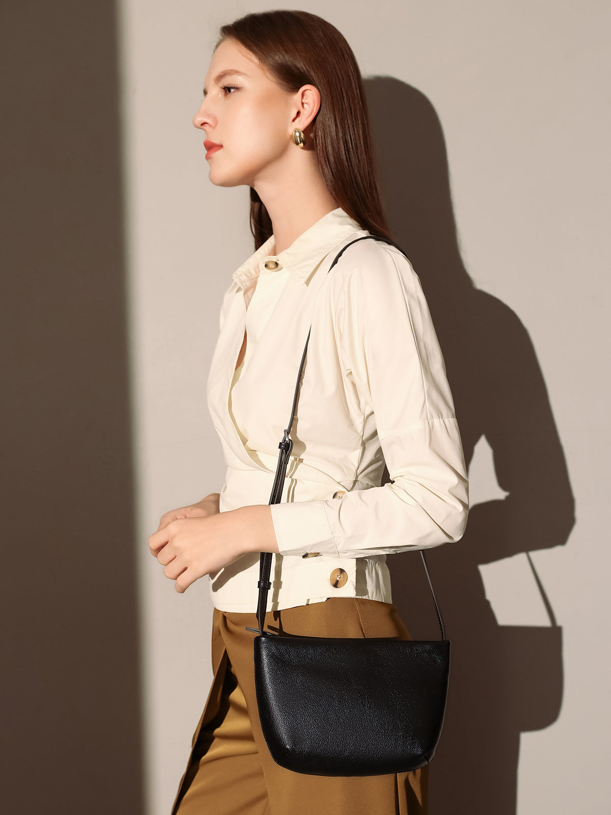 Nora Daily Leather Bucket Bag-4