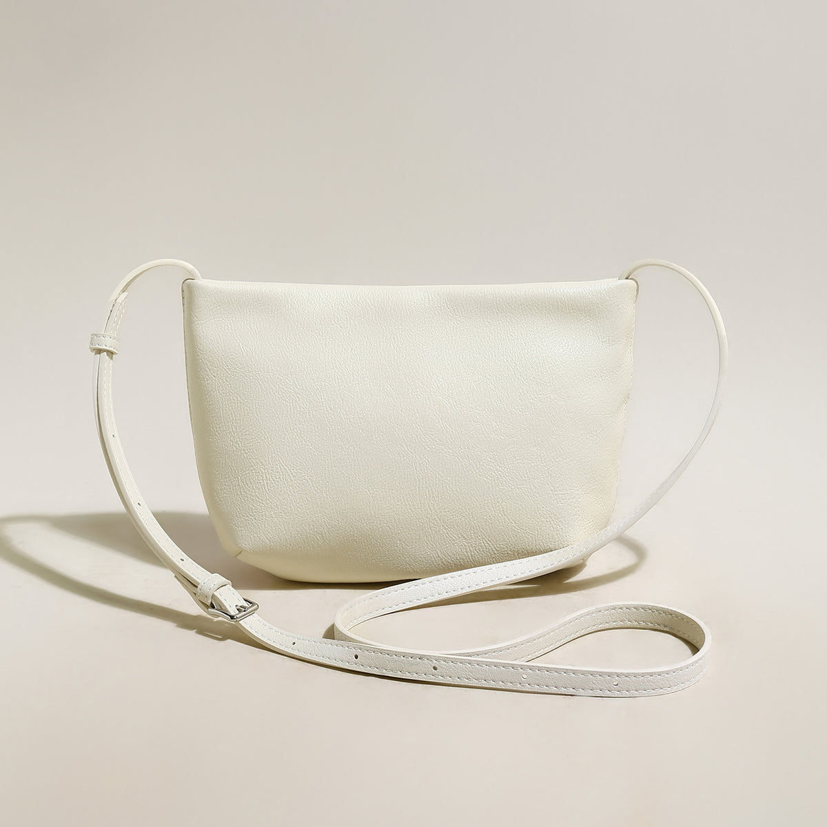 Nora Daily Leather Bucket Bag-5