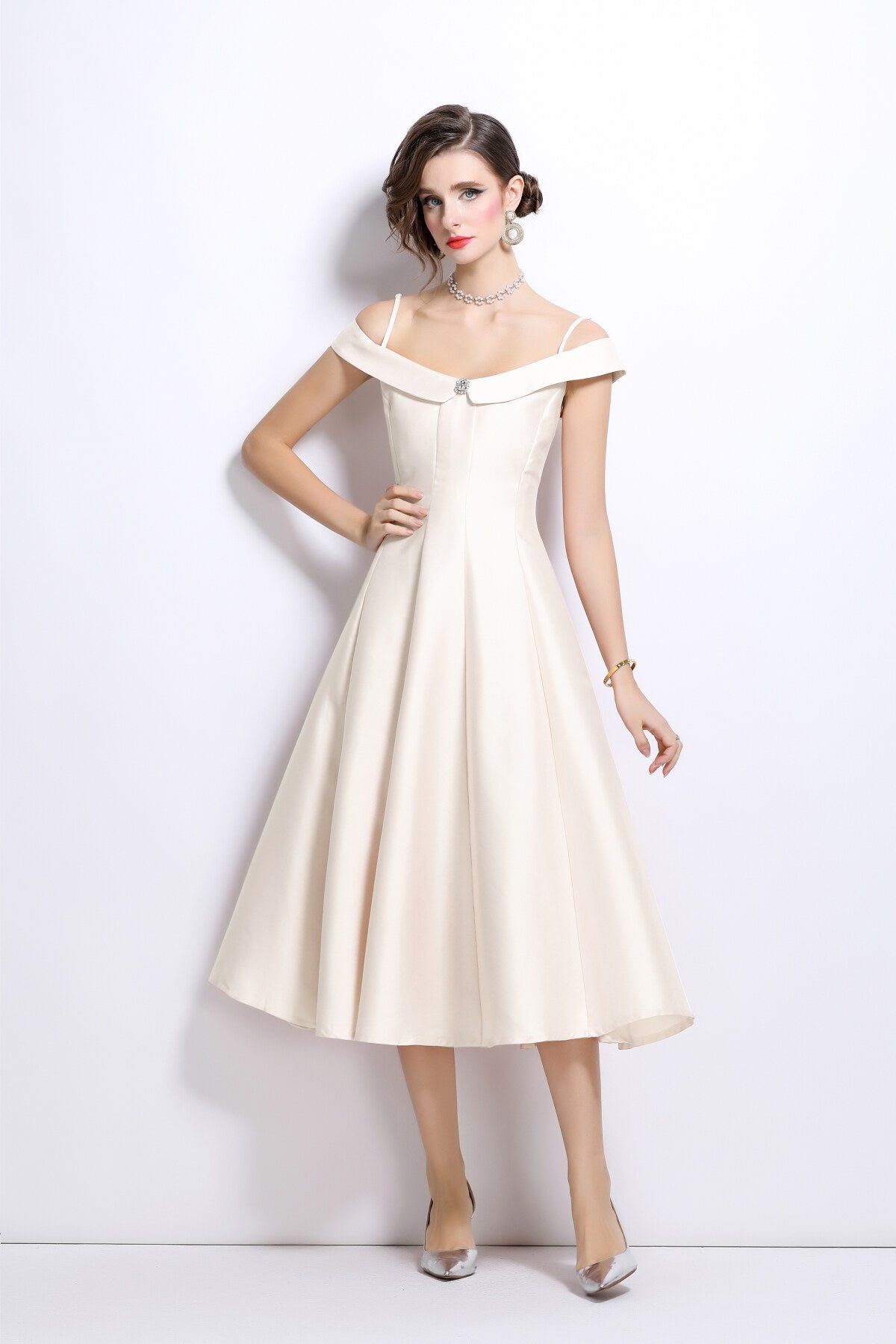 Off Shoulder Sweetheart Neckline Calf Length Dress-4