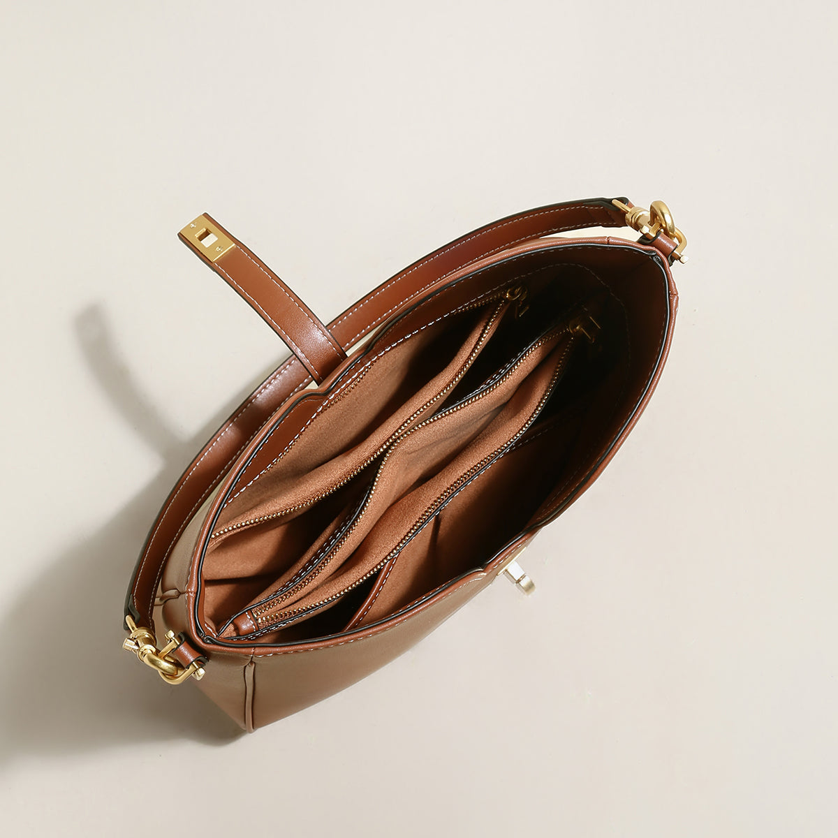 Stylish Scallop Leather Tote Bag-2